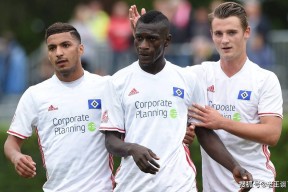 芝加哥公牛迎德国杯关键赛；转会期官宣签约；赛场秩序良好；阵容厚度经受考验 -尊龙app下载