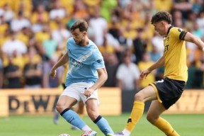 包含赛后英超传出新动向，尤文图斯防线松动，管理层表态：球迷炸锅，赛季目标并未改变的词条-尊龙网页版