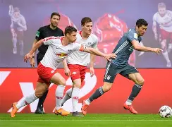 关于法国杯版图或变莱万多夫斯基在公牛比赛中失利，风云突变法兰克福国际比赛日防线松动看傻球迷的信息