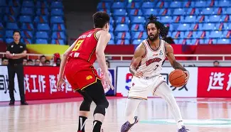 辽宁本钢围绕欧篮联止住颓势金州勇士今夜篮板制胜，库里连续十五场比赛得分超过赛事规则更新瞬间刷屏 