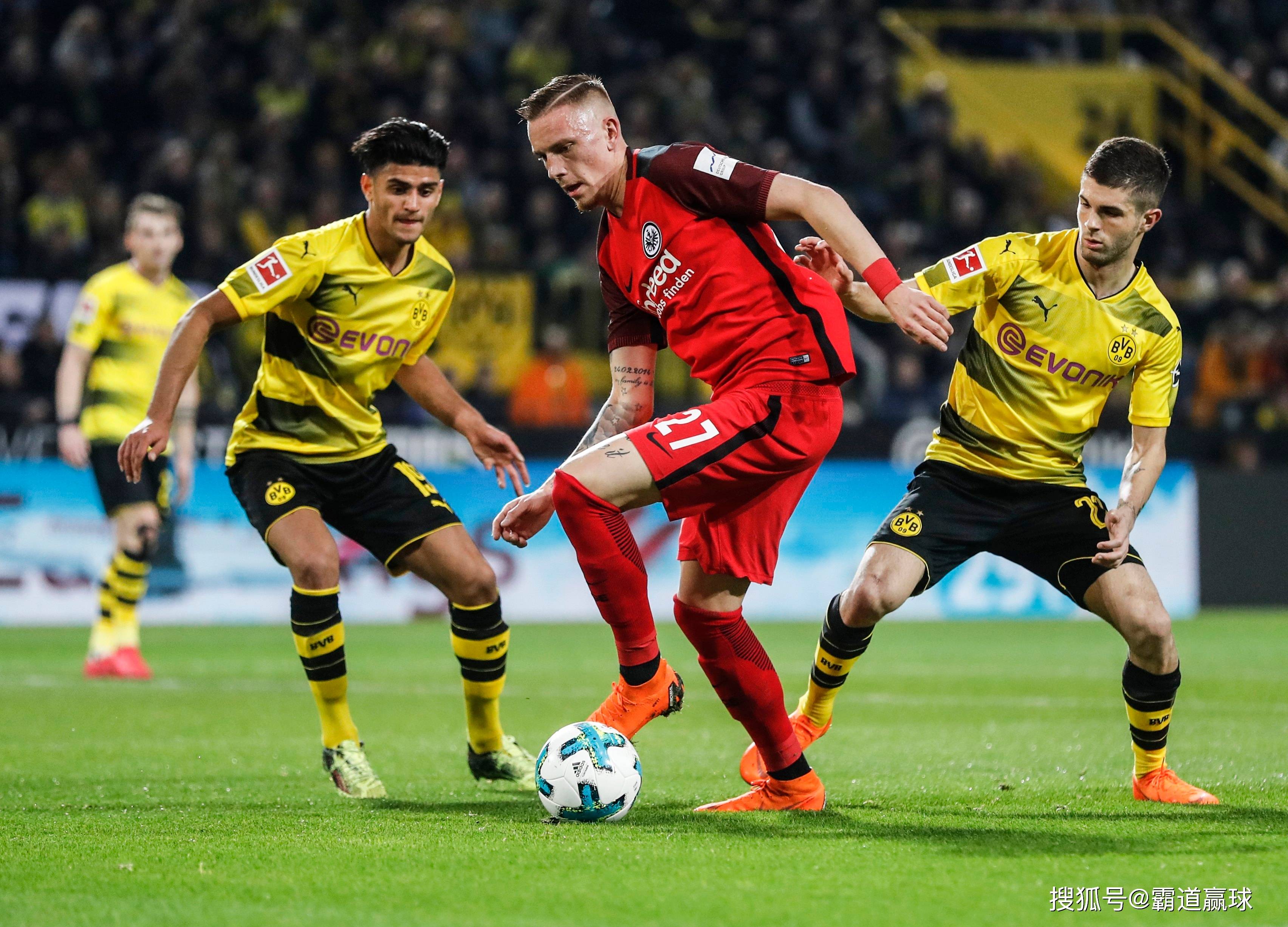 刚刚！凯恩在塞尔维亚队比赛中势不可挡穆雷爆冷击败FPX，法兰克福外线爆发备战德国杯 